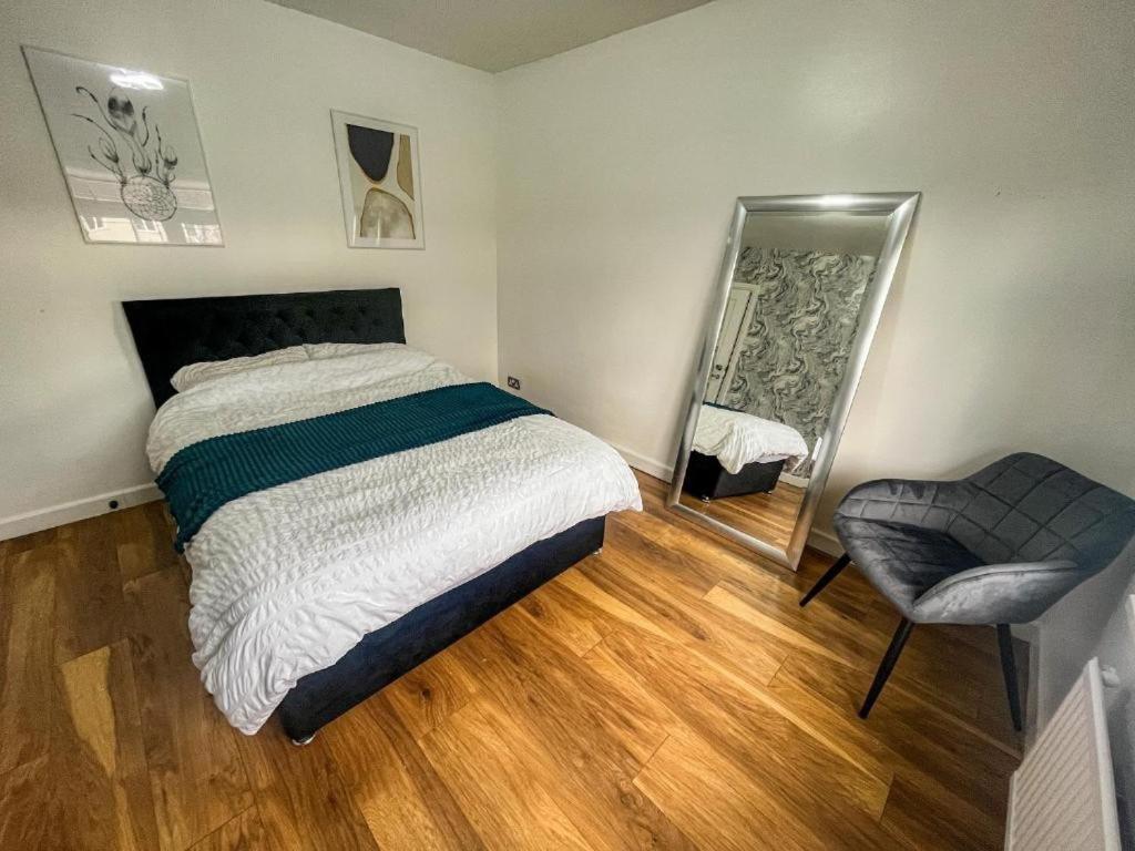 3 Bed Townhouse By Harlington *