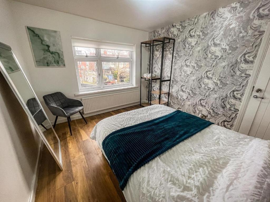 3 Bed Townhouse By Harlington *