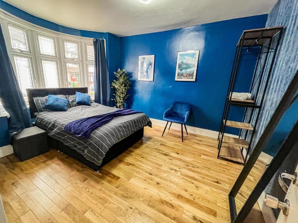 3 Bed Townhouse By Harlington Appartamento *